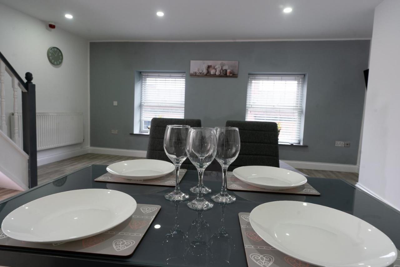 Modern Apartment In Liverpool City Centre Экстерьер фото