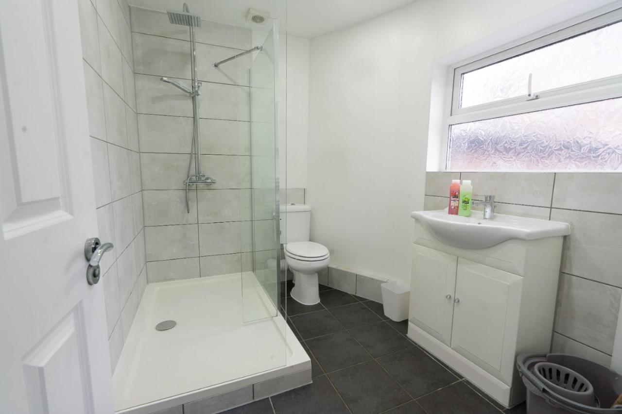 Modern Apartment In Liverpool City Centre Экстерьер фото